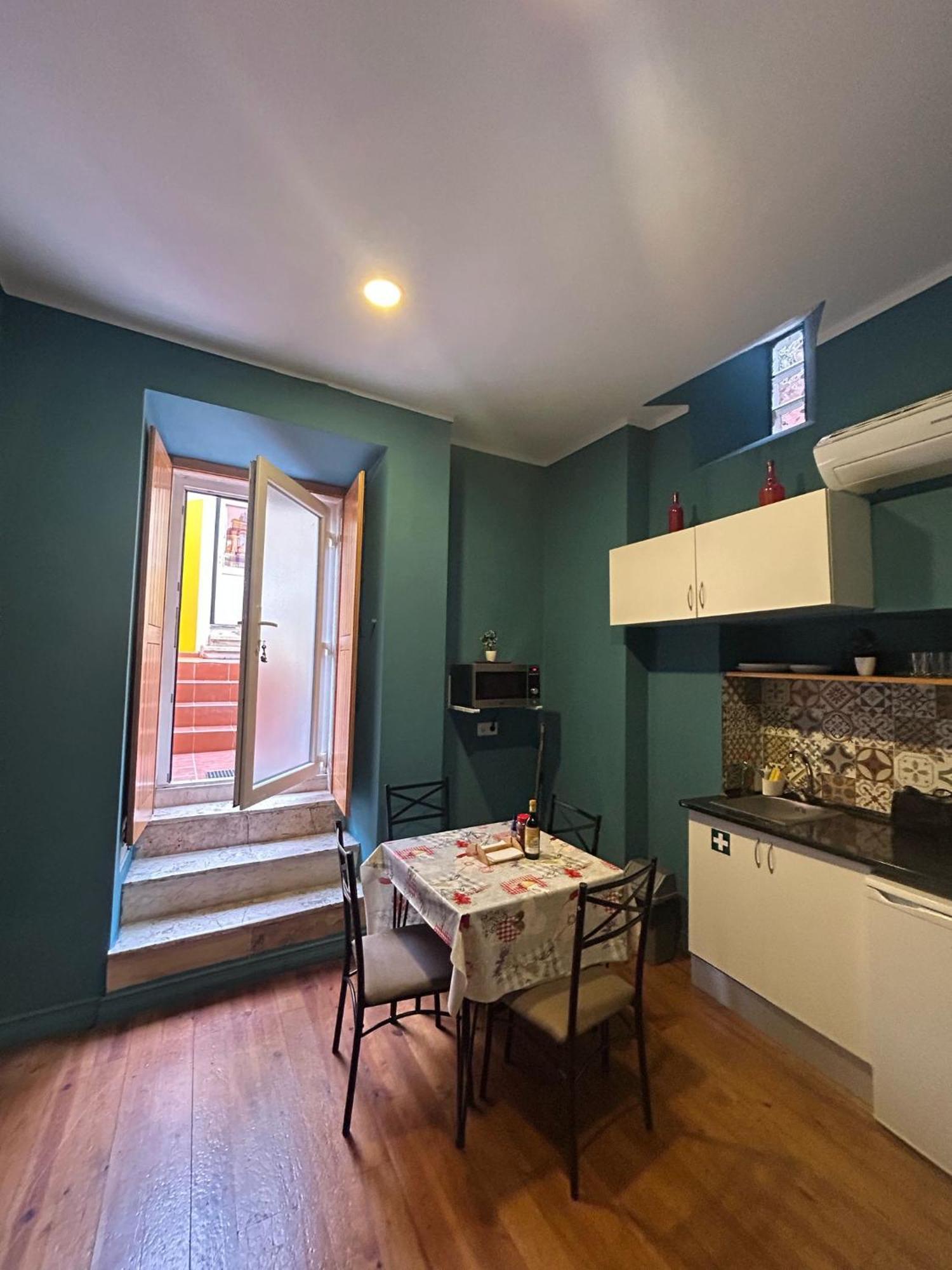Sao Jorge Apartments & Suites ลิสบอน ภายนอก รูปภาพ